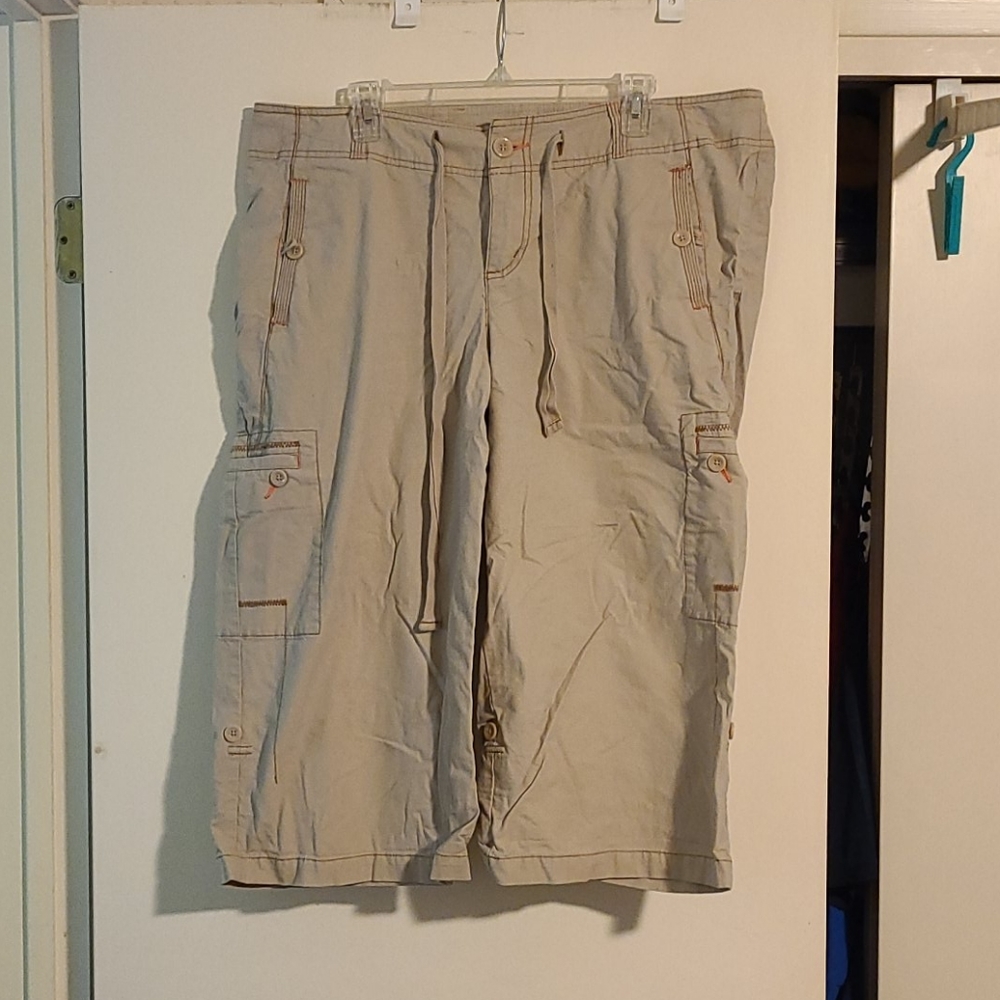 Lane Bryant Capri NWOT